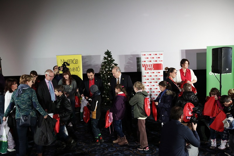 14. Mindenki karácsonya