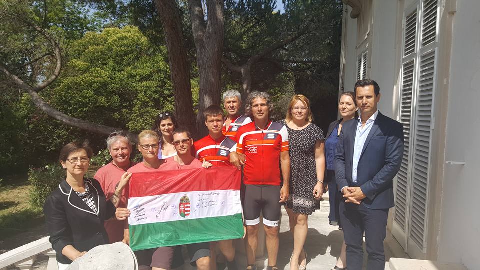 13690836_865462496918952_5954844441312853200_n_OK