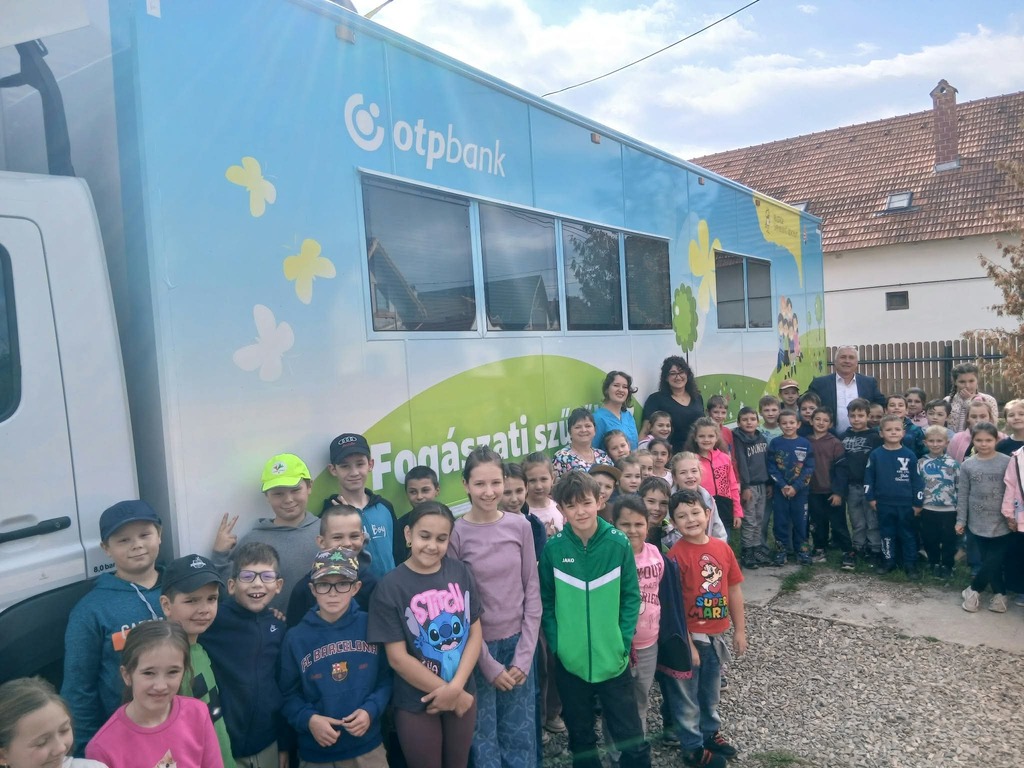 Erdély_fogászati busz